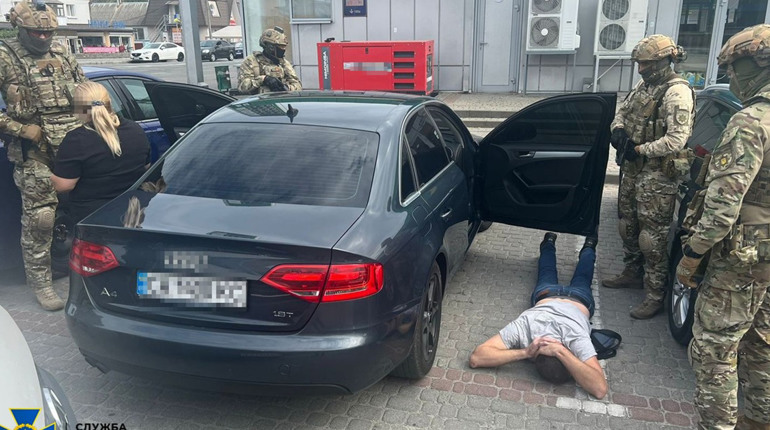 СБУ затримала ще одну організаторку схему для ухилянтів 47-річну жительку Звягеля