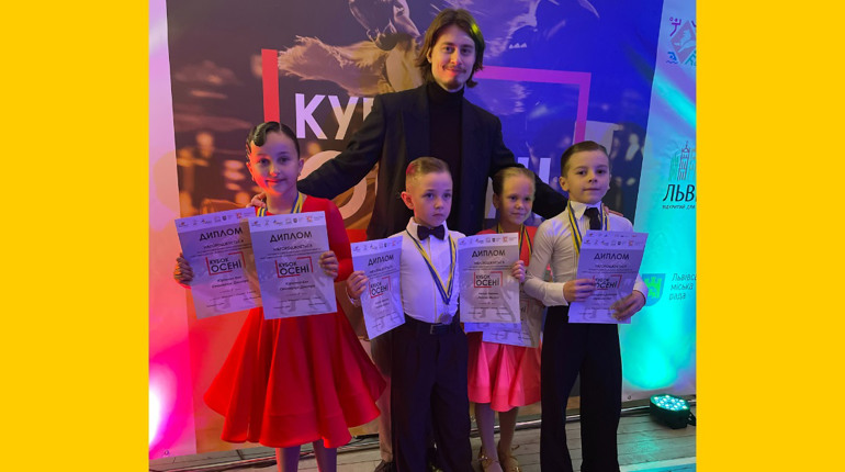 Первомайський ансамбль «Натхнення» привіз із «Кубка осені — 2024» у Львові чотири призових місця