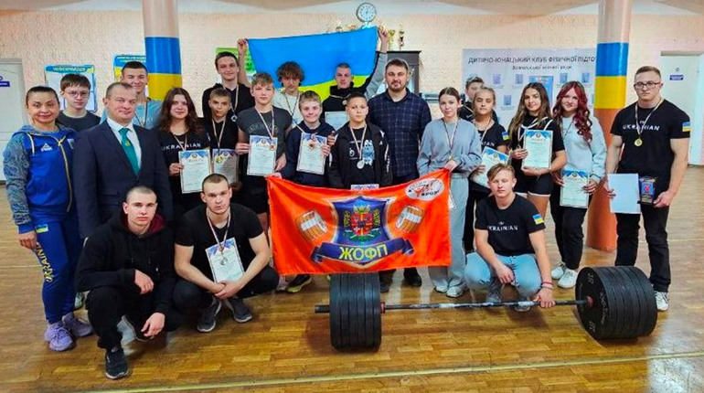 Вперше у Звягелі пройшли змагання з класичного паверліфтингу