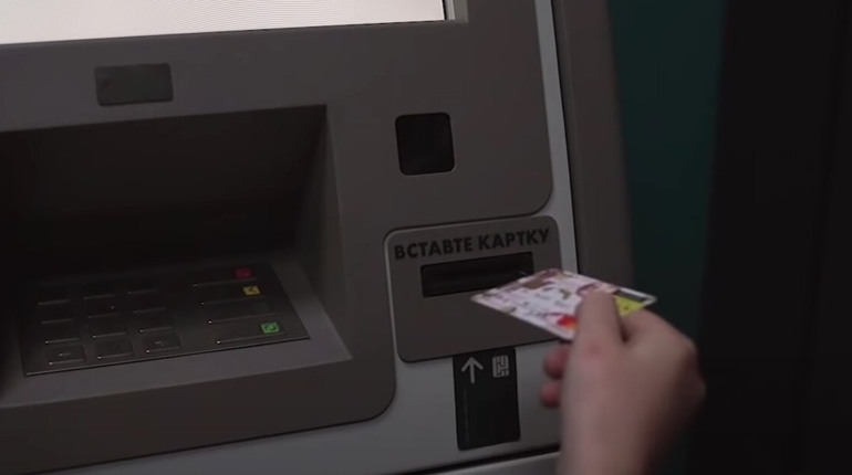 Спадкоємці можуть отримати до 8 років за користування пенсійної картки померлого в окупації