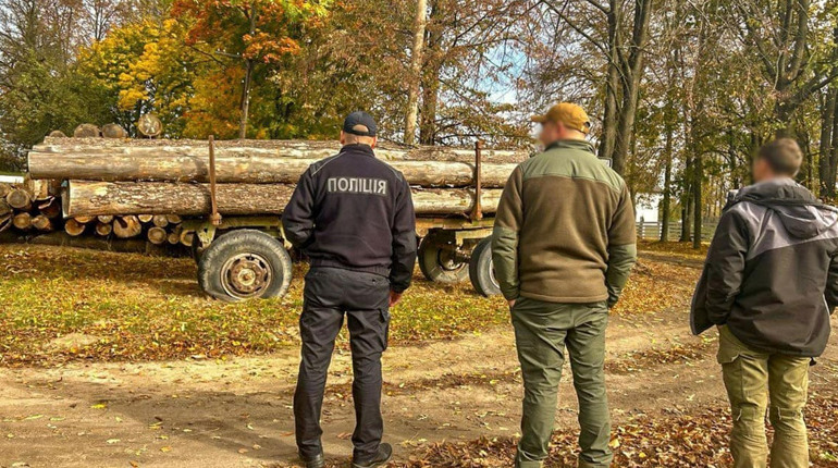 Поліція Звягельщини продовжує підтримувати Збройні сили України