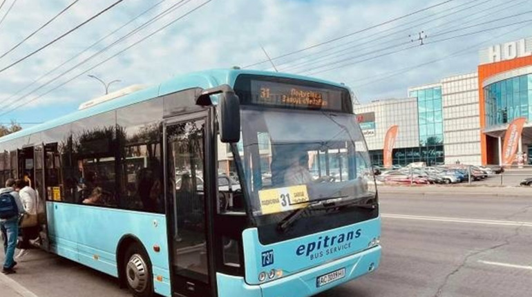 У Чернігові додатково змінено маршрути громадського транспорту. Перелік