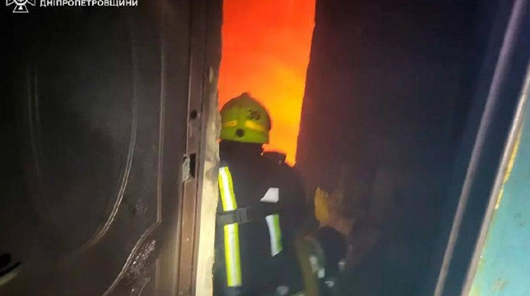 Пожежа в багатоповерхівці Жовтих Вод: рятувальники оперативно ліквідували вогонь