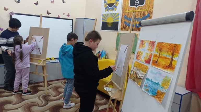 У Дніпрі запрацювала художня майстерня для дітей Торецької громади