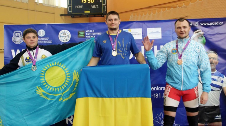 Спортсмен з Покровської громади здобув три нагороди на чемпіонаті світу з гирьового спорту