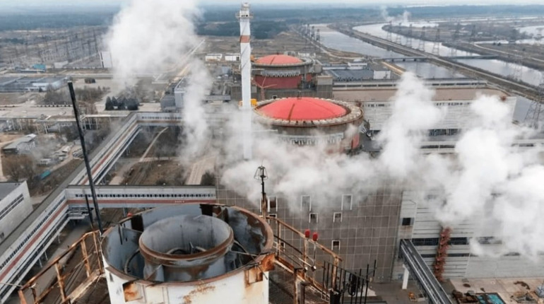 Ворожі обстріли пошкодили лінію електропередач, що живить ЗАЕС