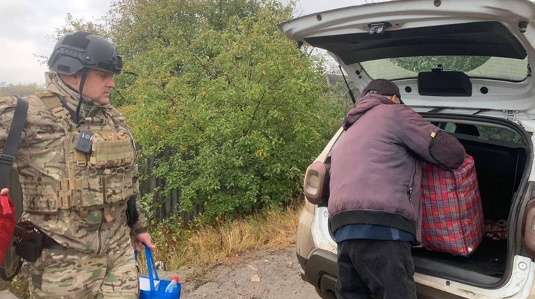 Все більше мешканців Куп’янського району погоджуються на обов’язкову евакуацію