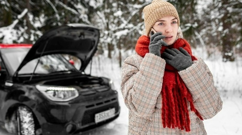 Де під капотом шукати датчик температури повітря, що впускається?