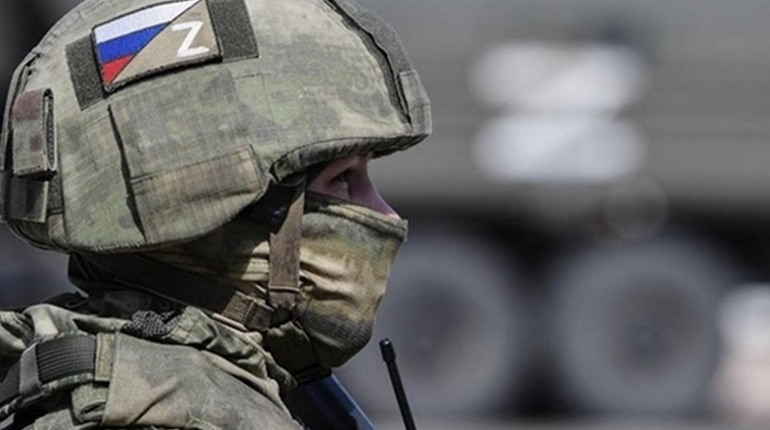 Відбирають техніку та їжу: російські солдати тероризують мешканців Генічеського району