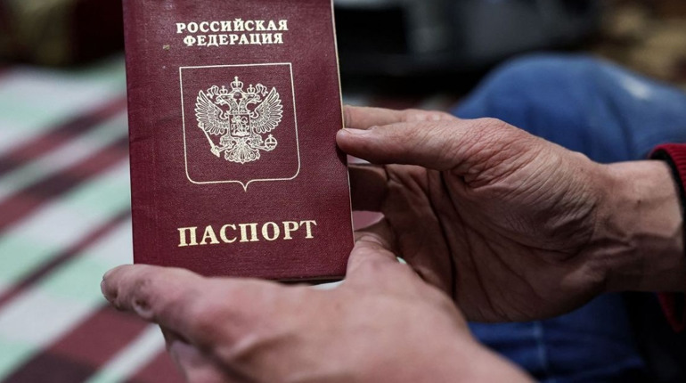 З 1 січня жителі Херсонщини без паспорта РФ перестануть отримувати соціальні послуги