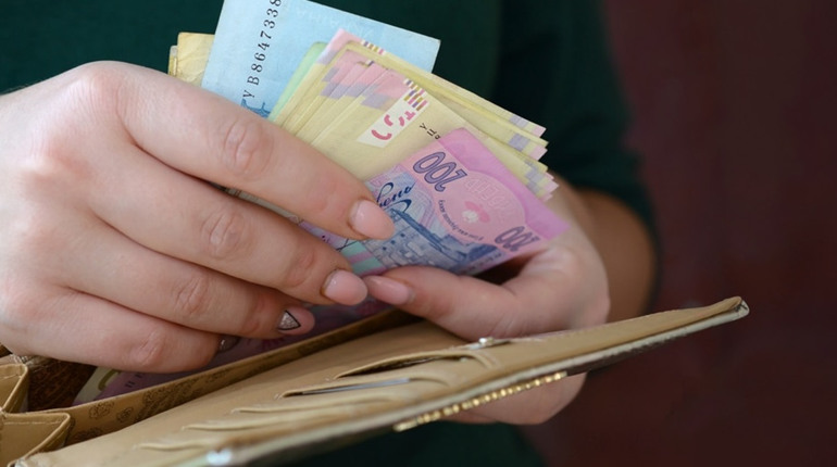 Скільки жителів прифронтових територій отримали 21800 гривень від ЮНІСЕФ: назвали цифру