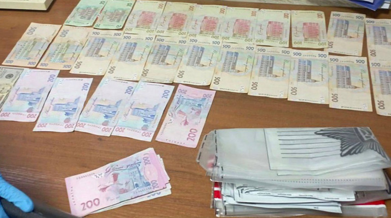 12 000 доларів за фіктивну інвалідність: на Фастівщині поліцейські викрили корупційну схему