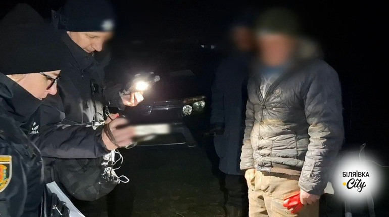 Ловили рибу електровудкою: двох браконьєрів з Маяківської ОТГ викрили на водному каналі. ВІДЕО