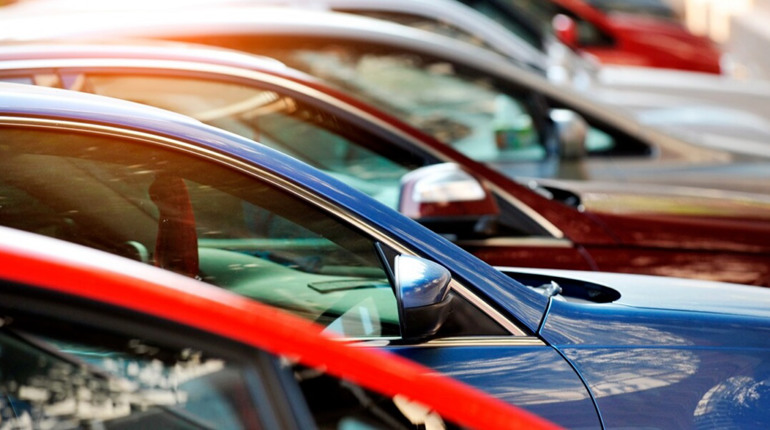 Власники преміальних автомобілів сплатили 4,3 млн грн транспортного податку