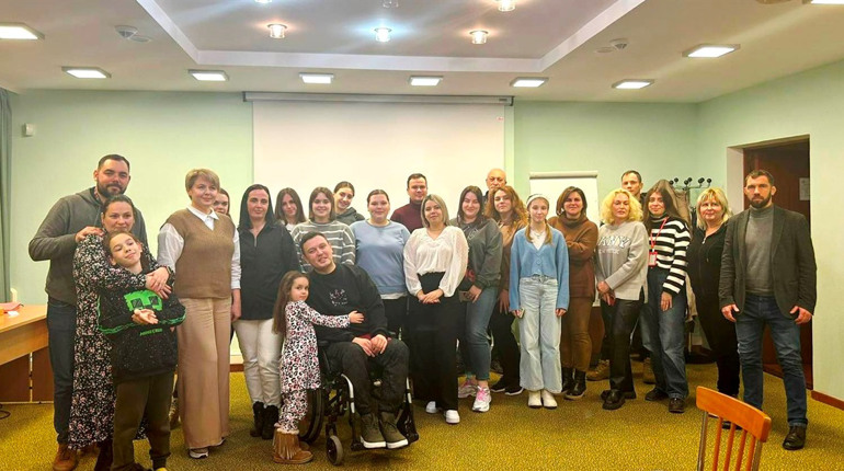 Учасник "Ліги Сміху" провів у Південному тренінг про безбар'єрне середовище
