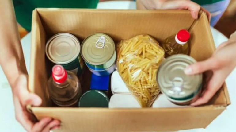 У Франківську ВПО з Херсонщини можуть отримати продуктові набори в хабі “Вільні разом”