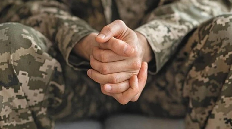 Військовослужбовцям, які повернуться до 1 січня, гарантують пільги та закриття справ