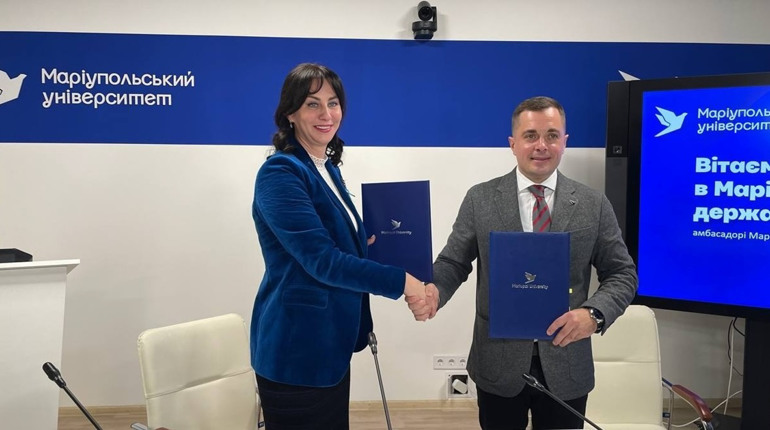 Покровська громада підписала меморандум про співпрацю з Маріупольським державним університетом