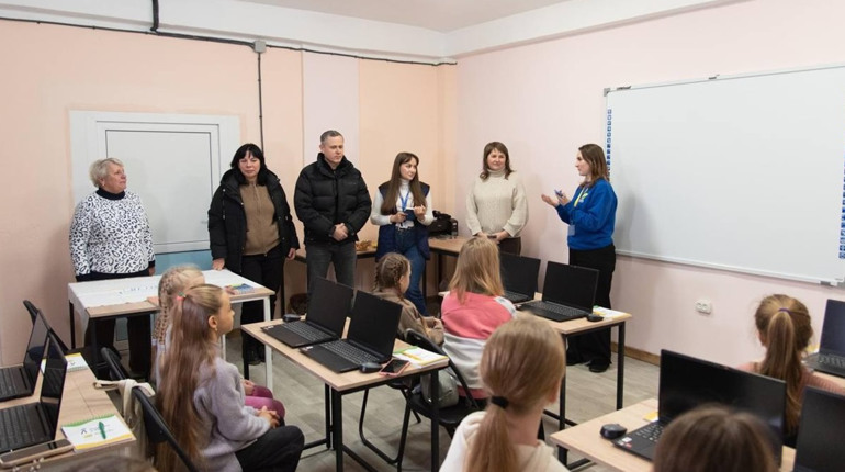 У Нікополі відкрили ще один безпечний освітній простір для дітей