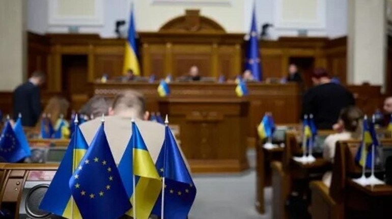 Рада перенесла підвищення податків для ФОП: коли почнуть діяти зміни
