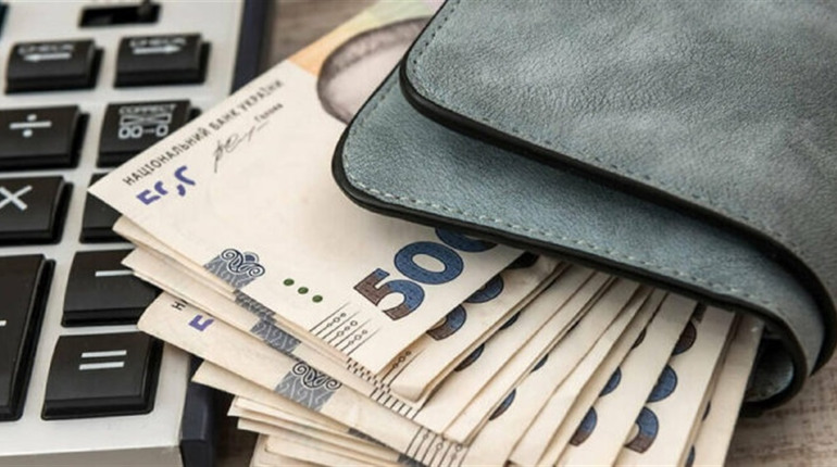 Кому в Україні платять найвищі зарплати: рівень доходів зріс на 20%