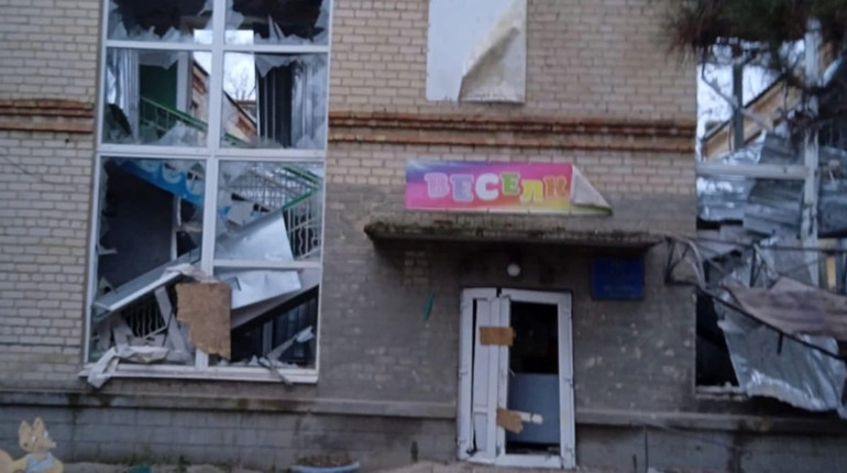 У Гуляйполі російська армія обстріляла дитячий садок "Веселка"