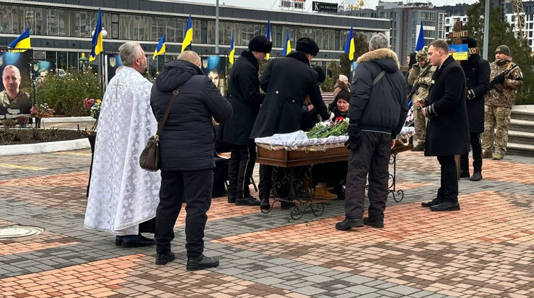 "Ворог знищує найцінніше": у Південному попрощалися з 23-річним захисником Тимуром Ільїним