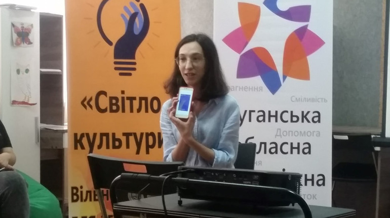 Зберігаємо культуру та говоримо про відбудову. Юлія Лисюк про проєкт «Мандрівний Старобільськ»
