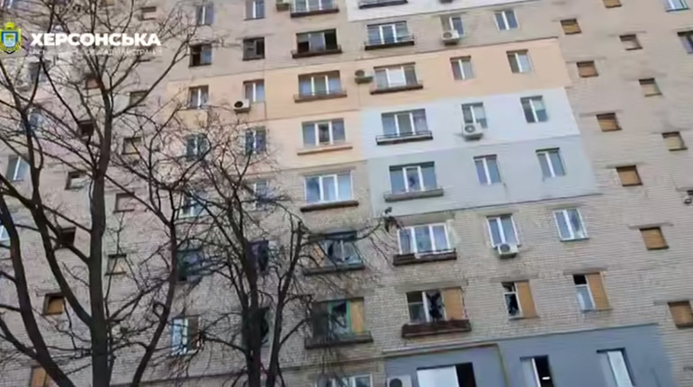 Через обстріли Херсонщини за добу п'ятеро людей отримали поранення