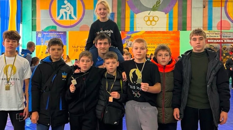 Борці з Південного вибороли п'ять медалей на Всеукраїнському турнірі пам'яті загиблих Героїв