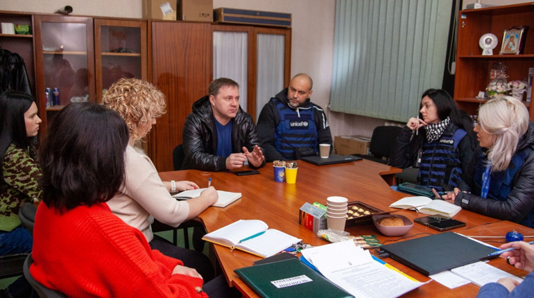 Представники ЮНІСЕФ обговорили з керівництвом Нікопольської РВА допомогу громадам