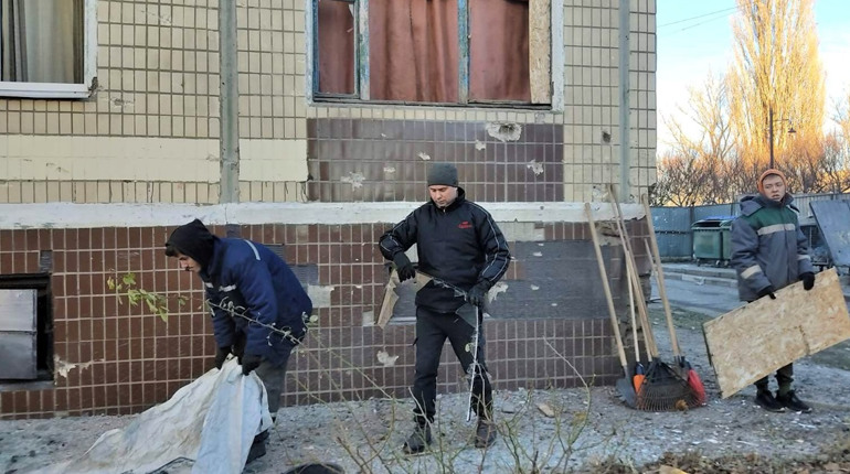 Нікополь продовжує боротьбу за благоустрій попри обстріли