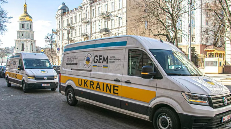 У Різдвяні свята переселенцям з Луганщини видаватимуть гуманітарну допомогу. Коли можна отримати