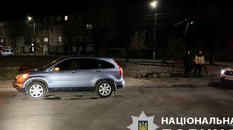 Поліція Київщини розслідує обставини ДТП у Фастові, у якій постраждала жінка: деталі