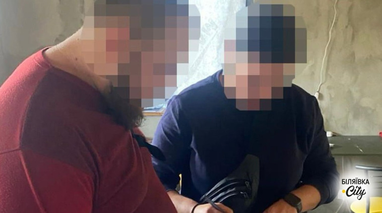 Співробітник ТЦК Одеси корегував у базі "Оберіг" дані про чоловіків: робив їх "непридатними"