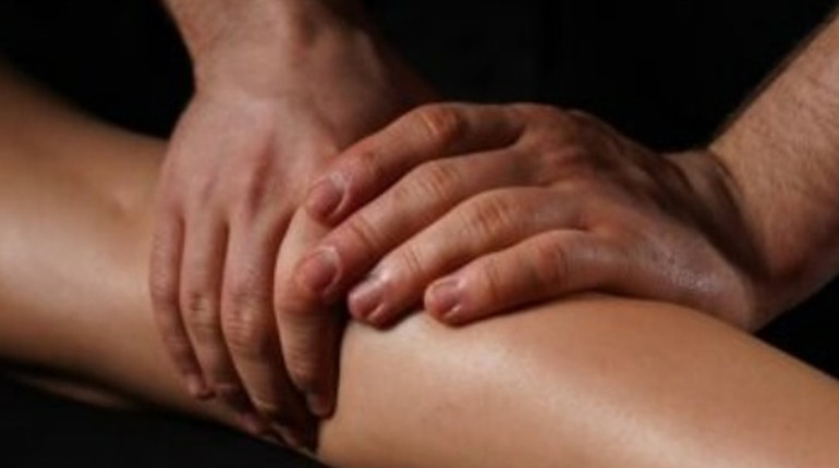 Масаж у 4 руки: подвійна насолода для тіла та розуму від DS Massage