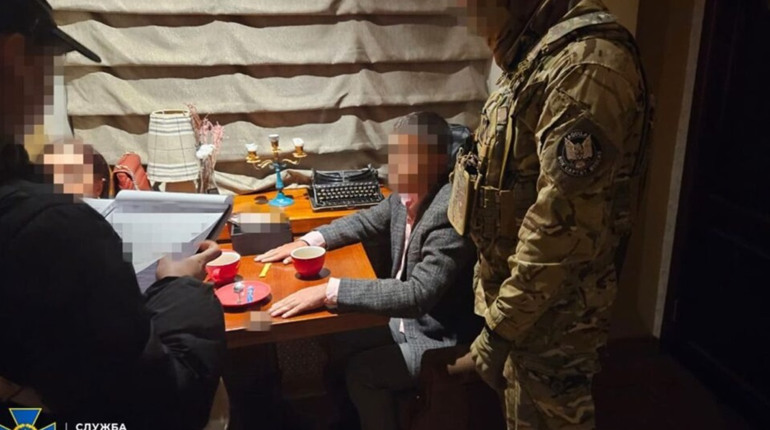 Заступника голови Запорізької обласної ради та його помічника судитимуть за корупцію