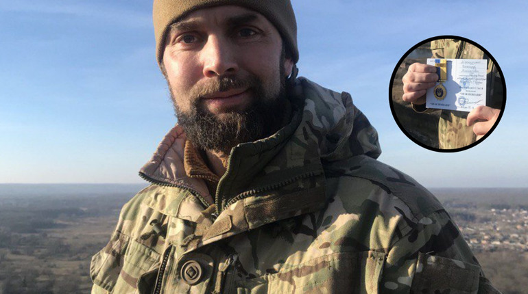 Захисник із Глухова отримав нагороду за внесок у виховання молоді