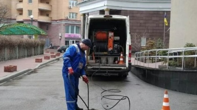 Викачування ям у Вінниці: професійні послуги від МонтажТехСервіс