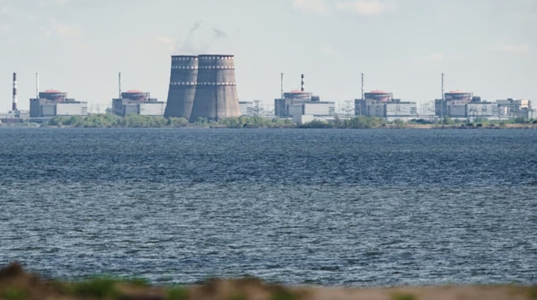 МАГАТЕ зафіксувало вибухи поблизу Запорізької АЕС та пошкодження енергомережі: що сталось