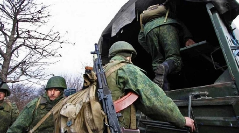 Окупанти мобілізували 300 чоловіків на тимчасово окупованих територіях