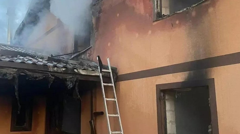 У Буді горіла баня, а в Корюківці будинок пенсіонера