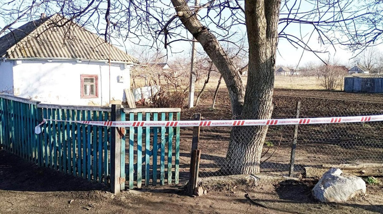 У Первомайському районі чоловіку повідомили про підозру у вбивстві односельчанки