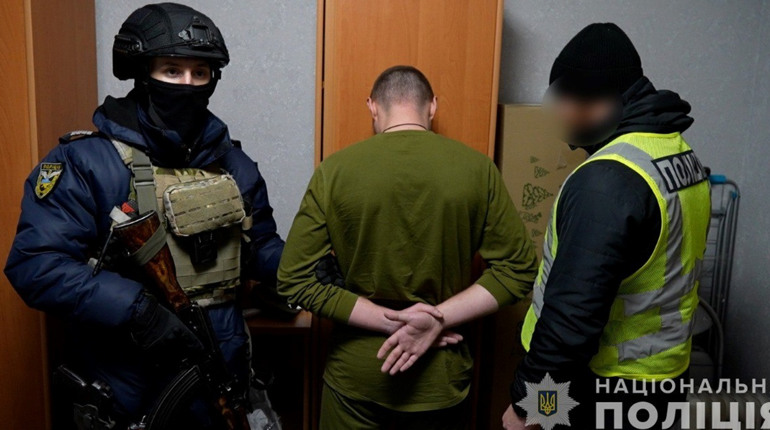 Видавав себе за спецпризначенця: на Сумщині шахрай видурив у волонтерів понад 4 мільйони гривень