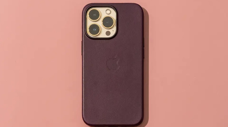 Порівняння оригінальних чохлів для iPhone 15 Pro Max з іншими моделями: що краще?
