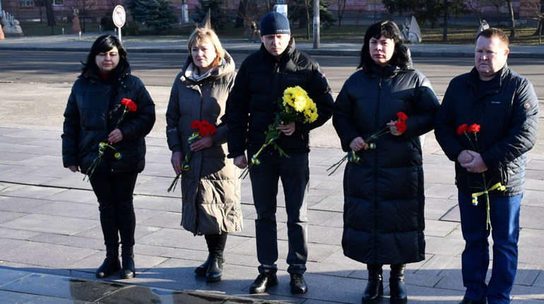 У Нікополі вшанували пам’ять героїв Донецького аеропорту