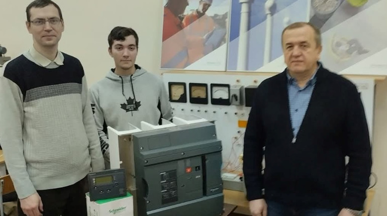 НІЖИНСЬКИЙ АГРОТЕХНІЧНИЙ ІНСТИТУТ ТА SCHNEIDER ELECTRIC УКРАЇНА РОЗПОЧАЛИ СПІВПРАЦЮ!