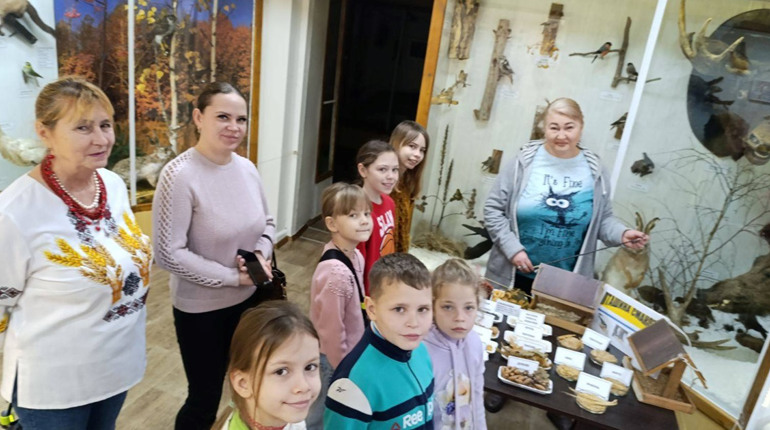 У музей на виставку «Щедра годівниця» завітали гості