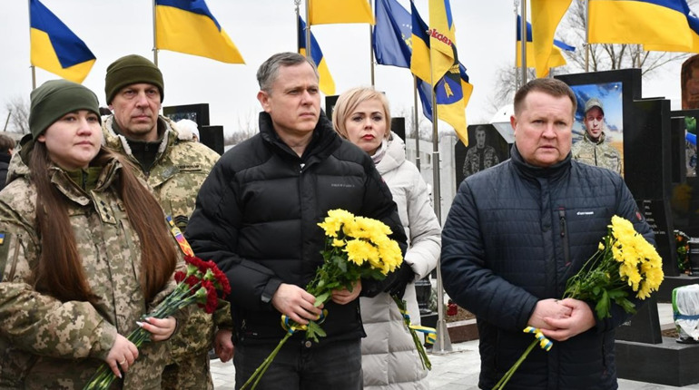 У Нікополі вшанували пам’ять героїв до Дня Соборності України