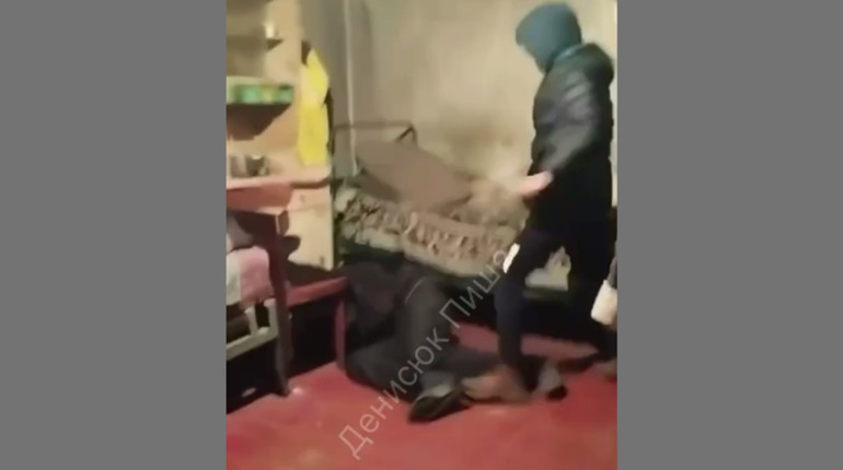 У Вознесенську підлітки побили інваліда та зняли це на відео: поліція